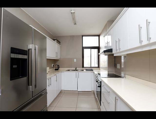 3 BEDROOM APARTMENT FOR SALE IN ESSENWOOD